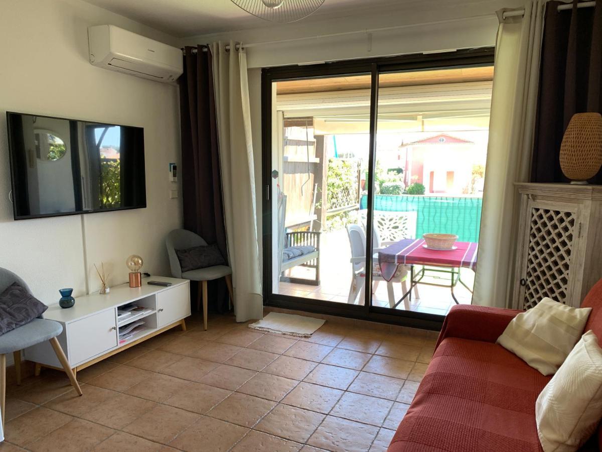 Appartement Rue De L'Amarrage A Port Grimaud Avec Terrasse Vue Canaux Et Garage エクステリア 写真