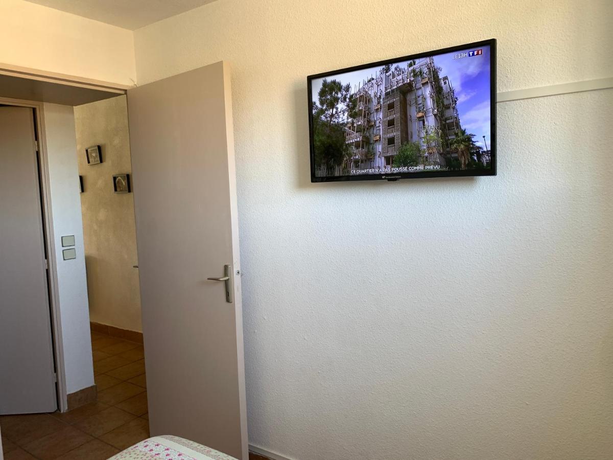 Appartement Rue De L'Amarrage A Port Grimaud Avec Terrasse Vue Canaux Et Garage エクステリア 写真
