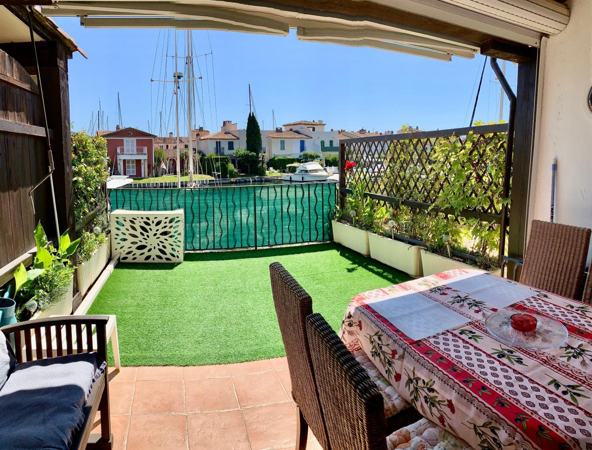 Appartement Rue De L'Amarrage A Port Grimaud Avec Terrasse Vue Canaux Et Garage エクステリア 写真