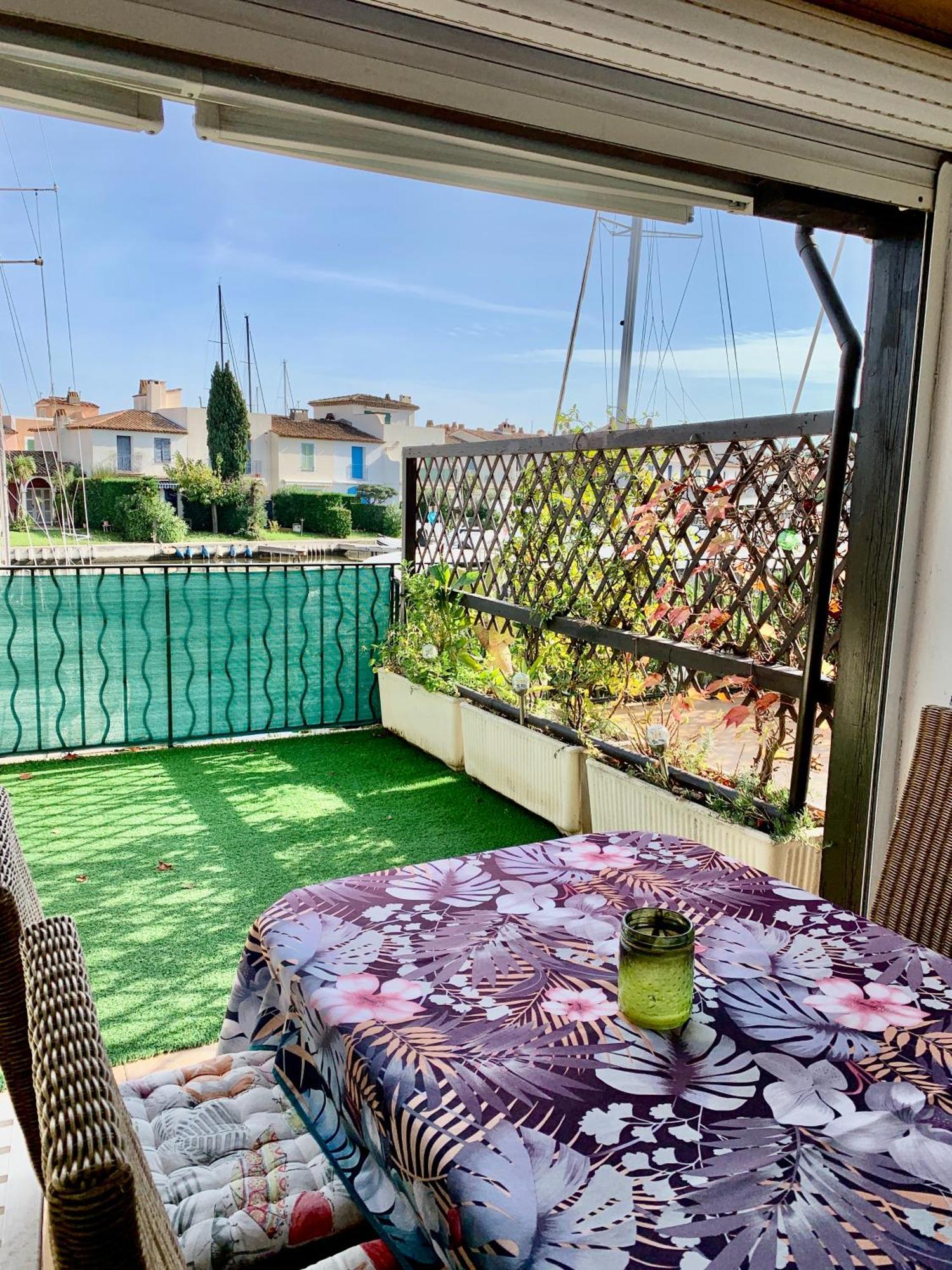 Appartement Rue De L'Amarrage A Port Grimaud Avec Terrasse Vue Canaux Et Garage エクステリア 写真